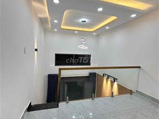 Bán nhà ở đường Huỳnh Thị Hai giá còn thương lượng