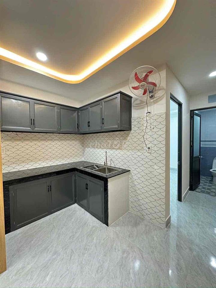 Bán nhà ở đường Huỳnh Thị Hai giá còn thương lượng