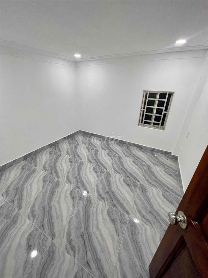 Bán nhà hẻm xe ô tô trên đường lê văn khương