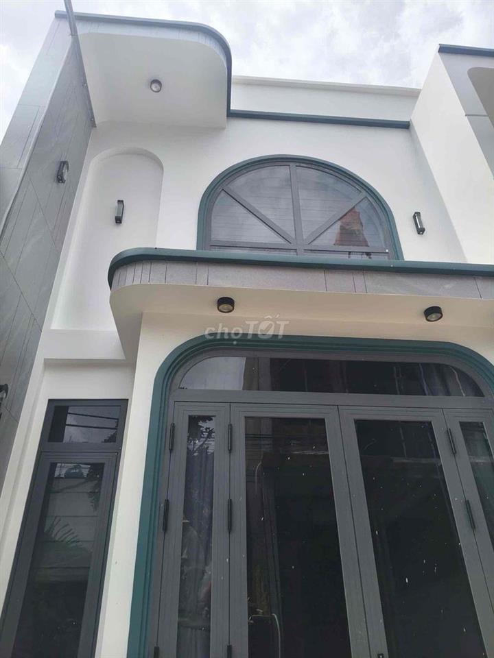 Nhà gia đình cần bán gấp ở lê văn khương
