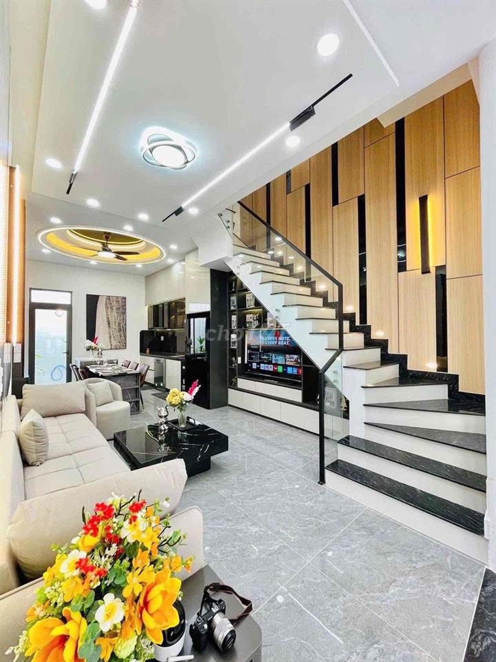 Nhà Phố Xây Mới - Đường An Phú Đông 33 - An Phú Đông Q12 - Giáp Gò Vấp