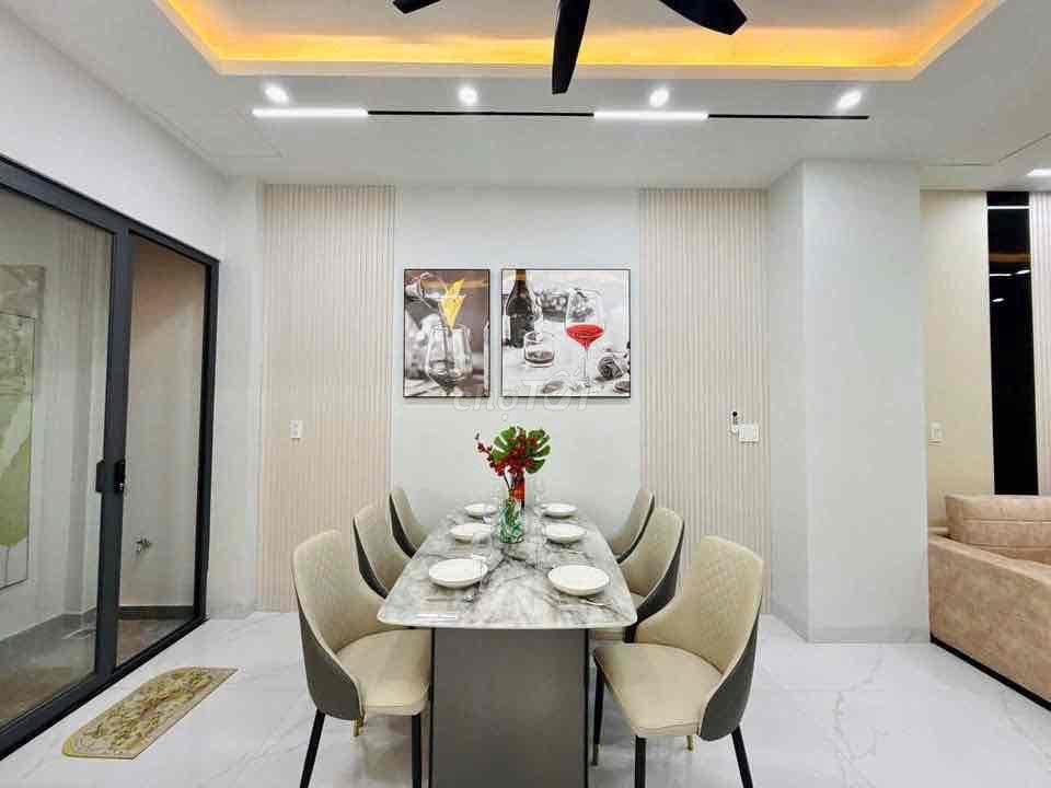 XÂY MỚI 4 TẤM - TẶNG FULL NỘI THẤT - VỊ TRÍ CỰC ĐẸP - SÁT NÁCH GÒ VẤP.