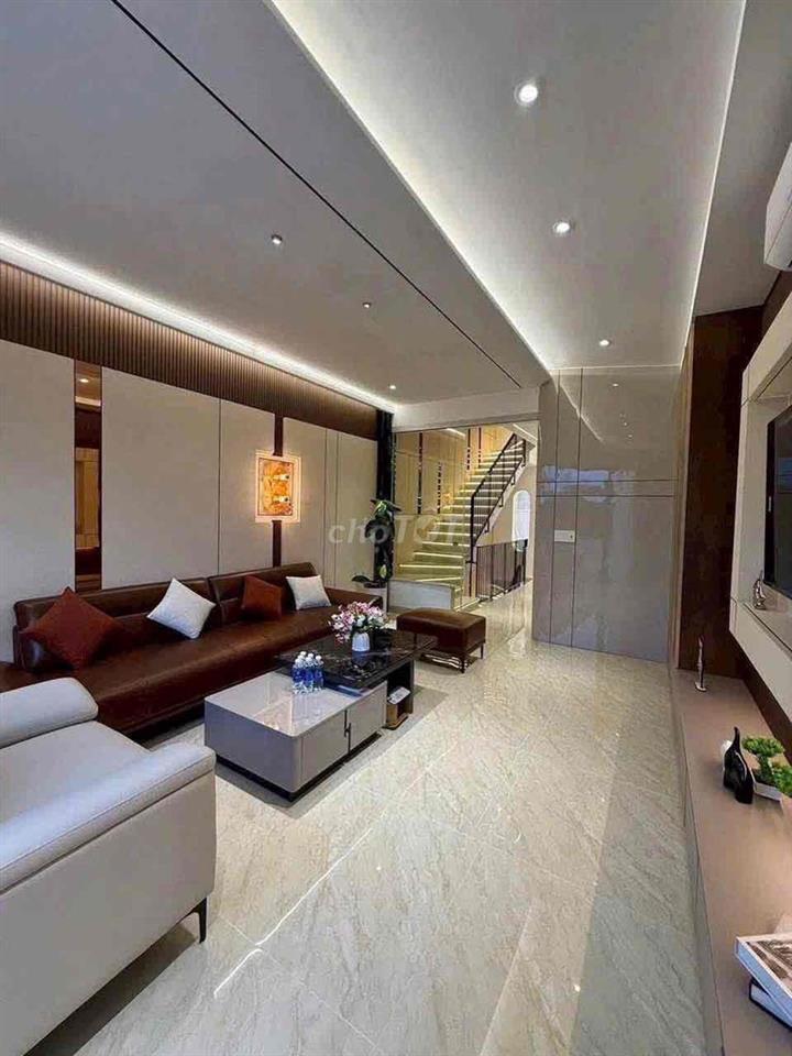 ✨ Siêu Phẩm TL37, Thang Máy, 316m² Sàn, Gần Ngã 4 Ga, Giá Tốt