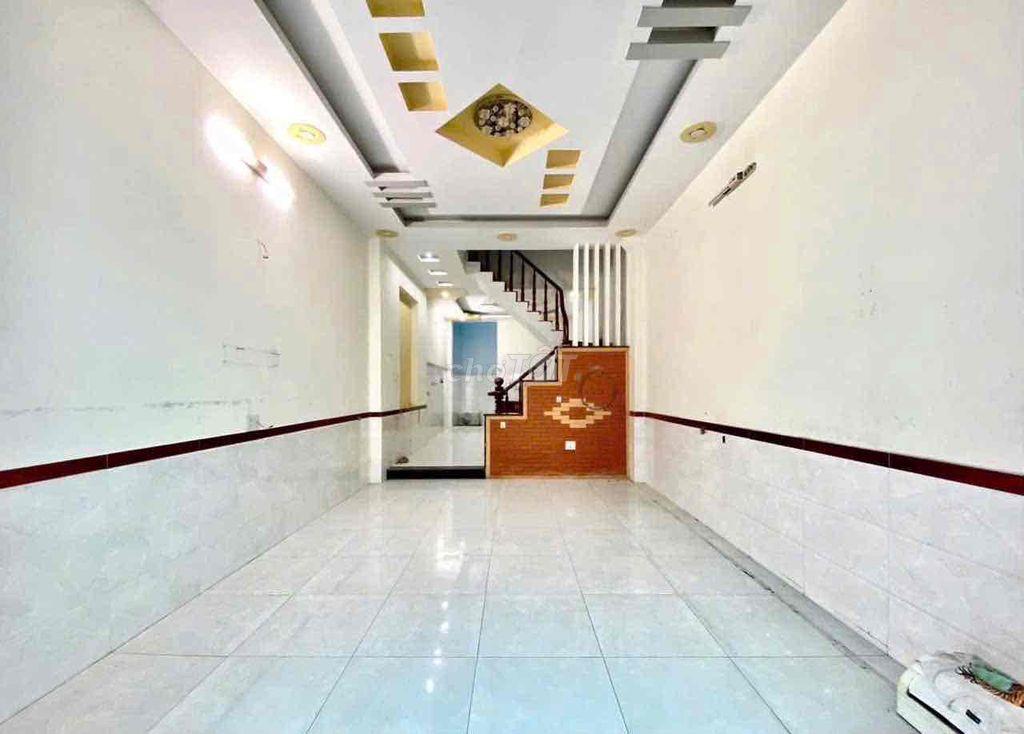 Nhà 72m² 3 tầng, 4PN, ô tô tận cửa, gần HT City Q12, chỉ 5 tỷ