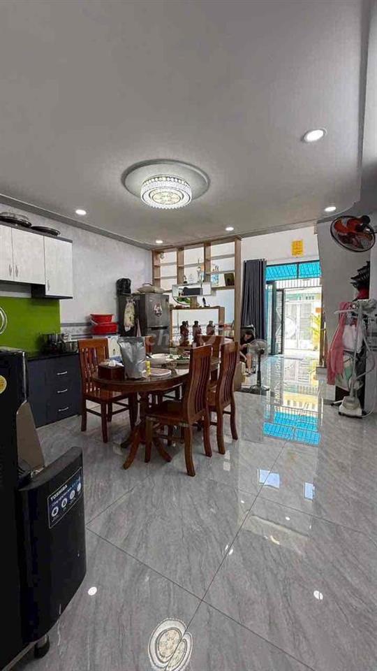 Nhà đẹp 4x16m, 3PN, hẻm 4m Chợ Thiếc, SHR, chỉ 4,25 tỷ TL