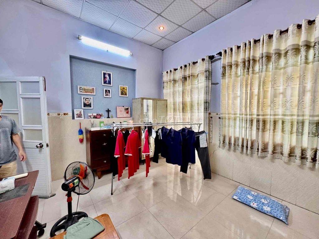 Bán gấp nhà 4PN 75m² hẻm xe hơi Nguyễn Thành Vĩnh, chỉ 5,6 tỷ