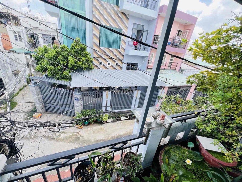 Nhà Đông Hưng Thuận 5x12,6m, 2 tầng, hẻm xe tải, chỉ 5,3 tỷ