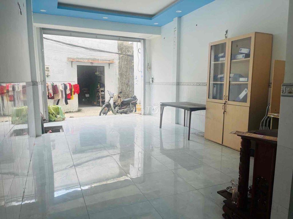 Nhà 2 tầng Tân Thới Hiệp 4x15m SHR, sân sau thoáng chỉ 3,3 tỷ