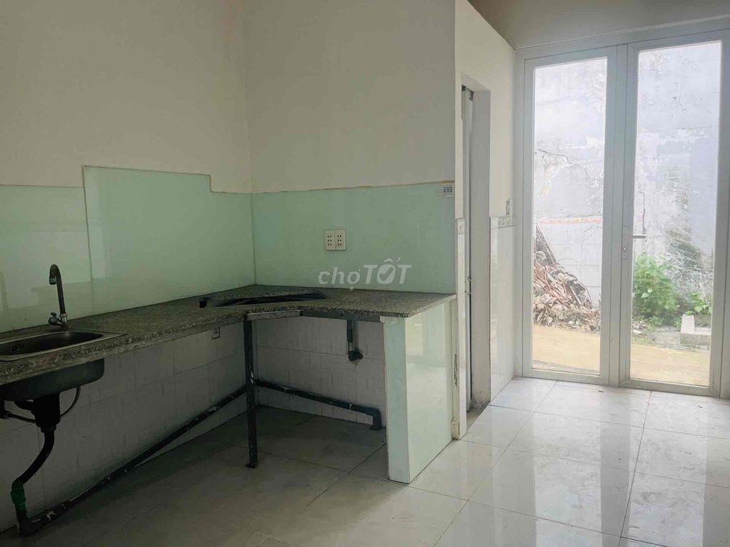 Nhà 2 tầng Tân Thới Hiệp 4x15m SHR, sân sau thoáng chỉ 3,3 tỷ