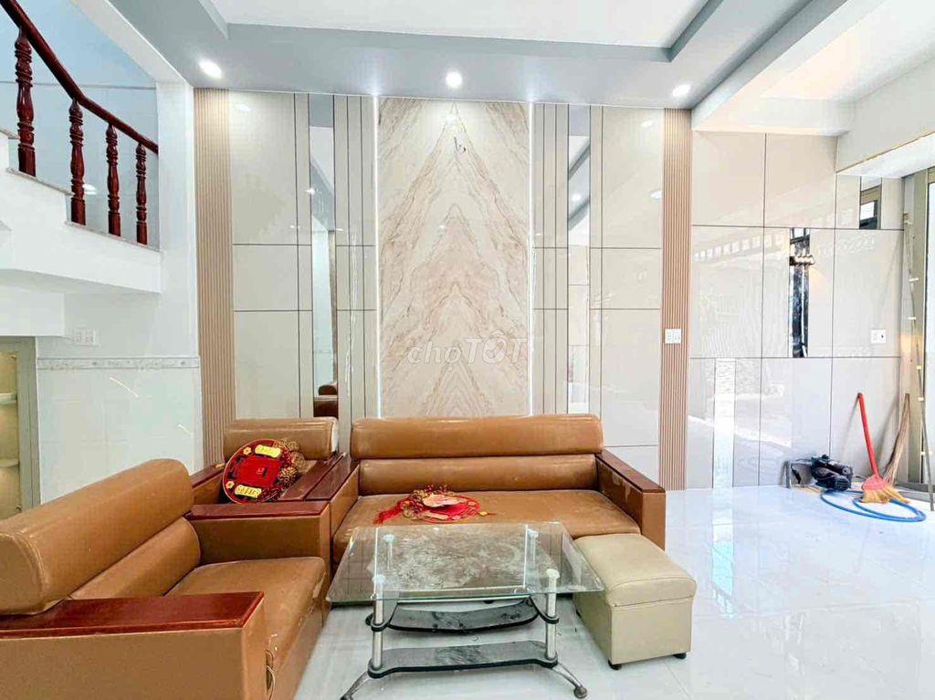 Nhà đẹp 3PN gần Chợ Thiếc - Lê Văn Khương - SHR - Chỉ hơn 4 tỷ