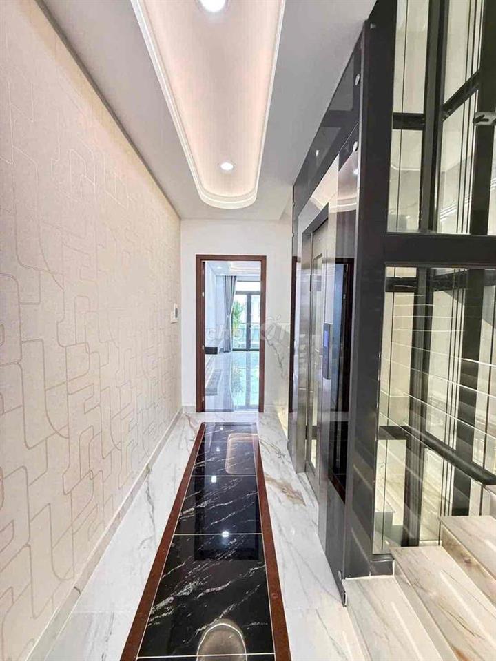 Mặt tiền Thạnh Xuân 21, 6 tầng thang máy, 103m², 9,59 tỷ