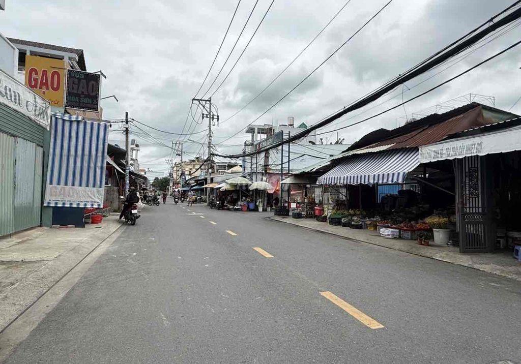 Hot! Nhà 4 tầng 60m², ô tô vào nhà, đối diện Hiệp Thành City, 5,7 tỷ