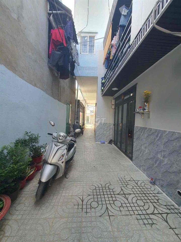 mình cần bán nhà nhỏ xinh