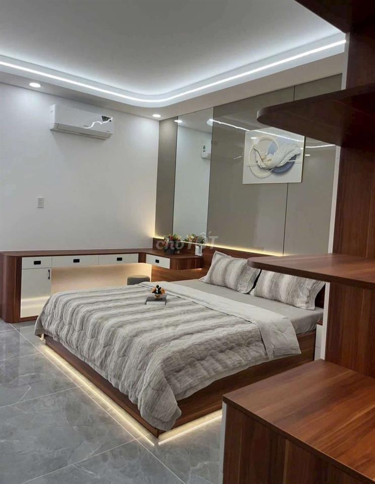 Nhà Mới Xây đường Thới An 05, 1 trệt 1 lửng 3 lầu, 5PN, chỗ đậu xe hơi
