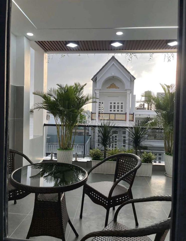 Nhà Mới Xây đường Thới An 05, 1 trệt 1 lửng 3 lầu, 5PN, chỗ đậu xe hơi