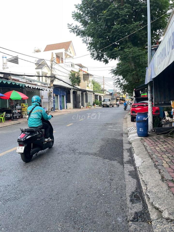 Bán nhà 97 Nguyễn Thị Xinh, có giá tốt cho khách hàng thiện chí.