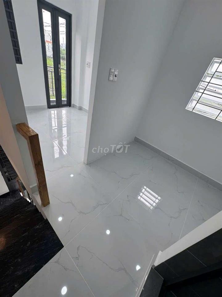 NHÀ 1 TRỆT 1 LẦU ￼3.3×6m HIỆP THÀNH 17