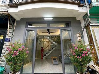 Nhà vị trí đẹp ngay chợ thiếc Lê Văn Khương 