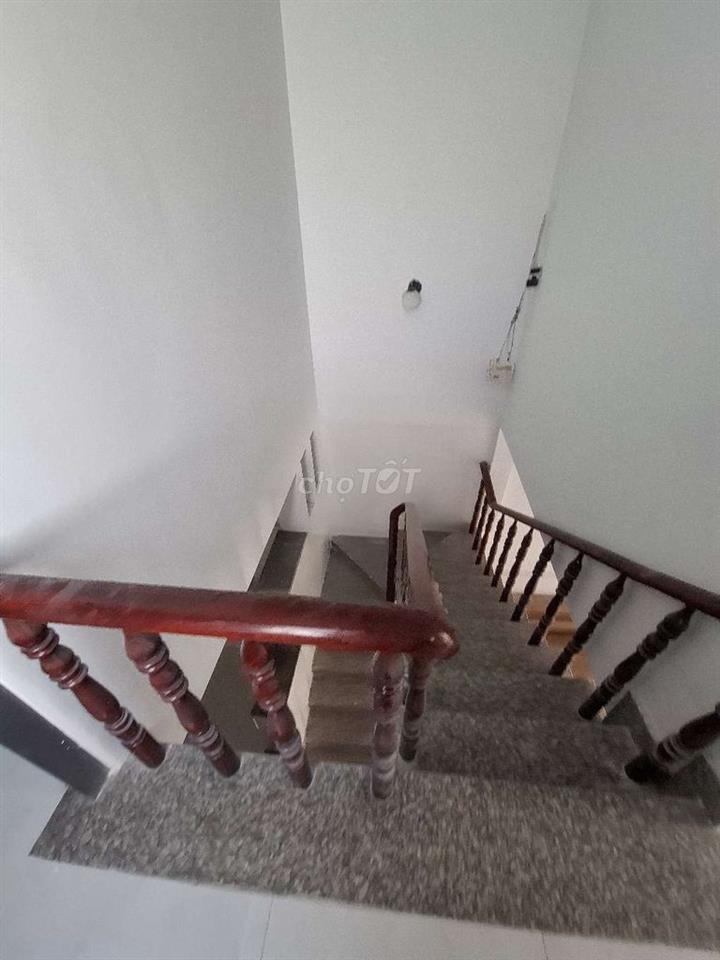 SHR SÁT CHỢ THIẾC 3P 2WC BÁN GẤP