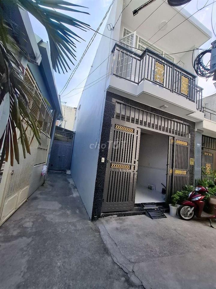 SHR SÁT CHỢ THIẾC 3P 2WC BÁN GẤP