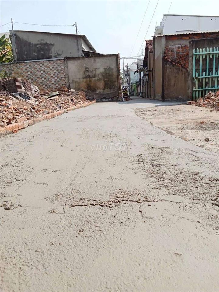 Hà Huy Giáp 1/ vào 30m ngay ngã 3 chợ đường
