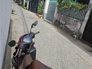 110m cho thuê  hẻm  xe hơi thông 