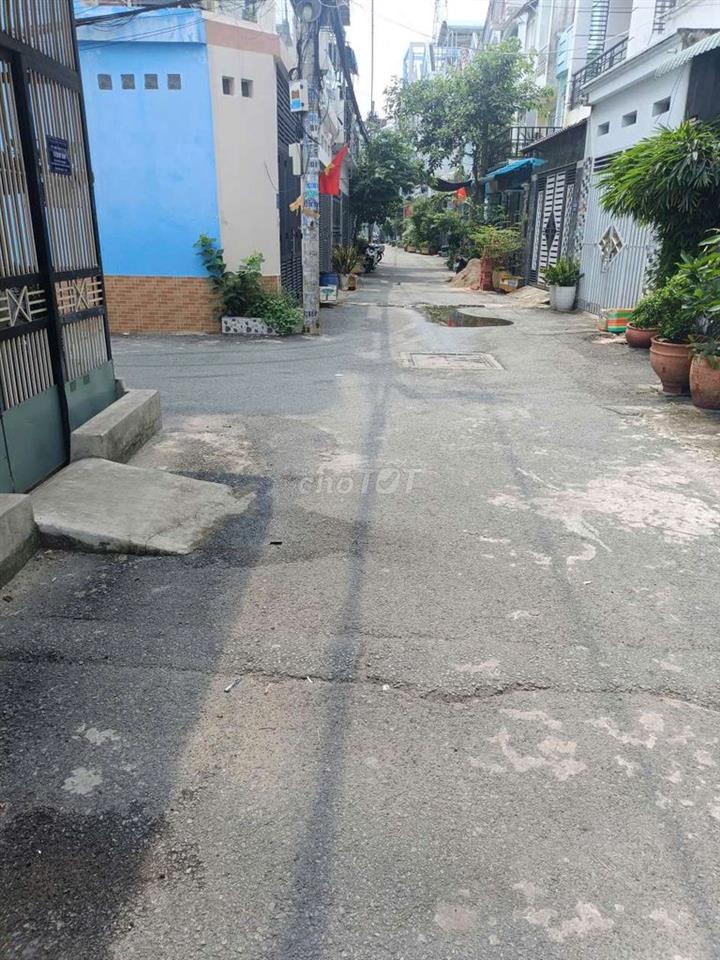 Cho thuê nhà 4×11 gần đại học giao thông vận tải