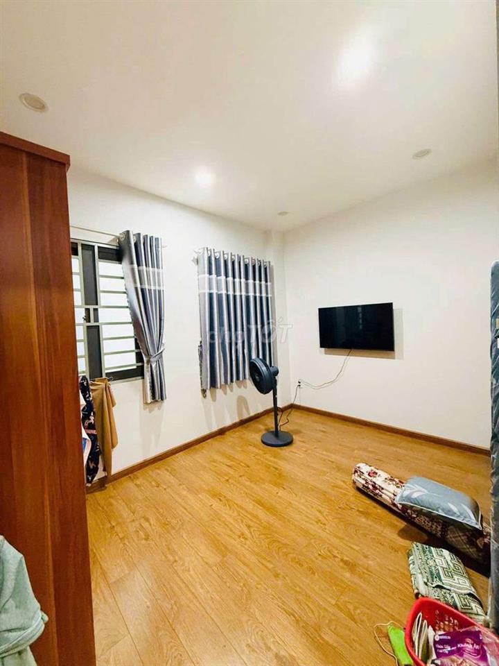 Nhà shr 2 mặt tiền hẻm, ngay Ngã Tư Ga