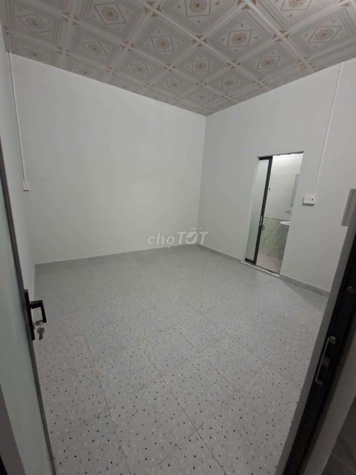 BÁN GẤP  HẺM XE HƠI  CẤP BỐN 2PN