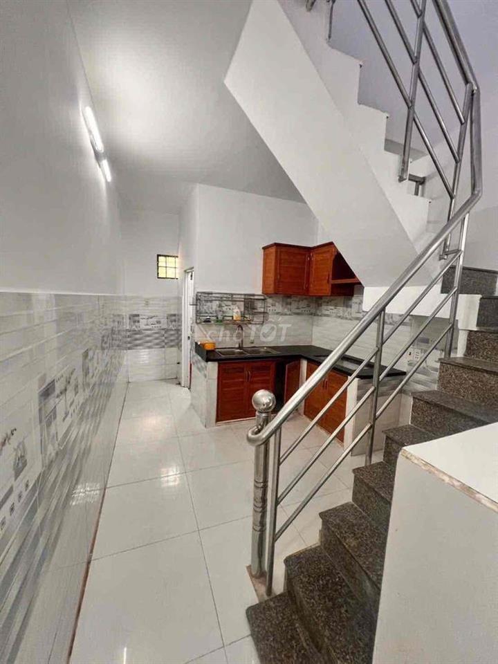 Bán Nhà Sổ Hồng Chung 1tỷ350tr.