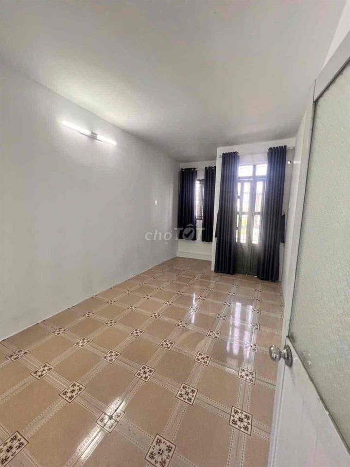 Bán Nhà Sổ Hồng Chung 1tỷ350tr.