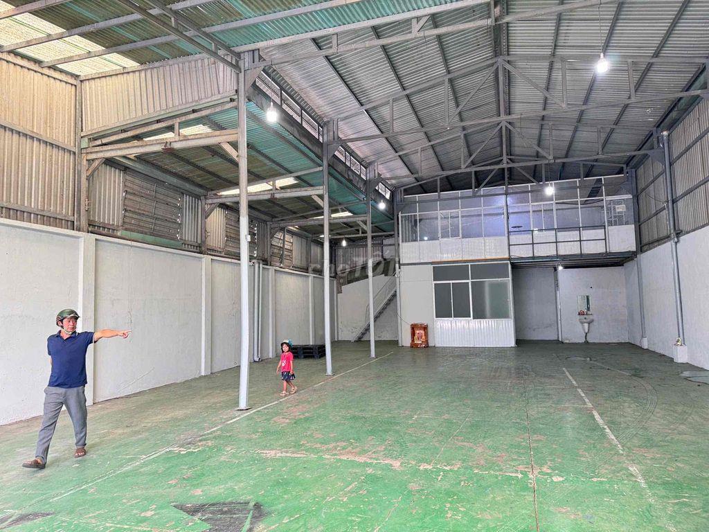 CHO THUÊ XƯỞNG 12x25,SD350m,28tr/th,TL,Lê Thị Riêng.