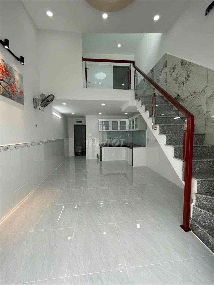 Bán Nhà 4x10,đúc lửng,1tỷ850tr ,Sổ chung,Hiệp thành 43.q12
