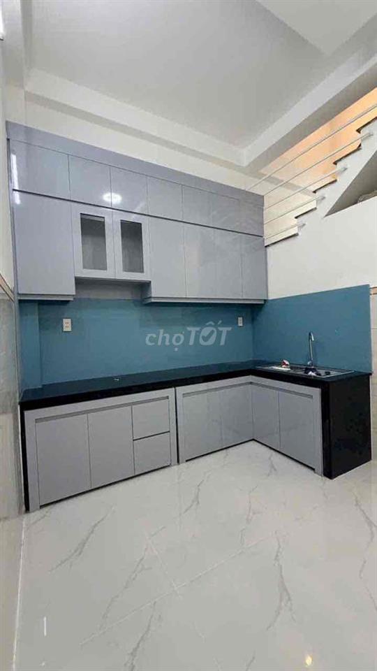 Bán Nhà MT Sổ Chung,3m50x10,3lầu,3tỷ180tr,MT Nguyễn Thị Thơi.Tphcm