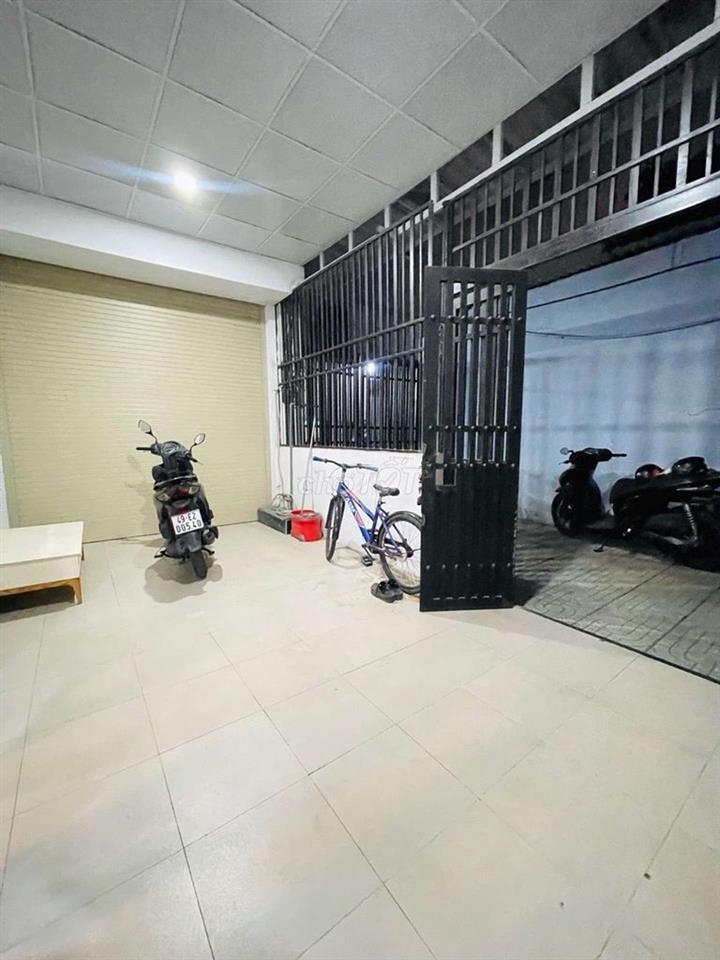 GIẢM 500TR - NHÀ TRỆT LỬNG  - 6X17 - GẦN METRO Q12 - TÂN THỚI HIỆP-Q12