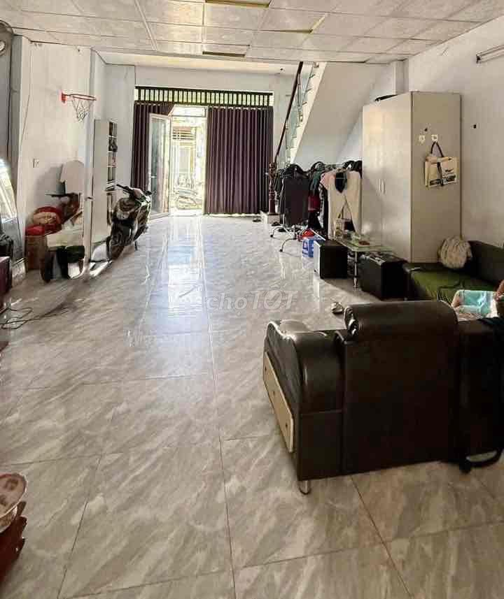 nhà vị trí víp, buôn bán kd được