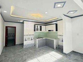 nhà 3PN, giáp GV, nhà mới - đẹp