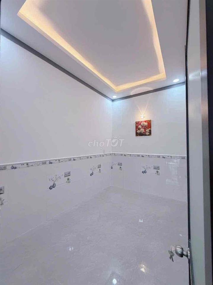 Nhà giá rẻ, cần tiền bán gấp