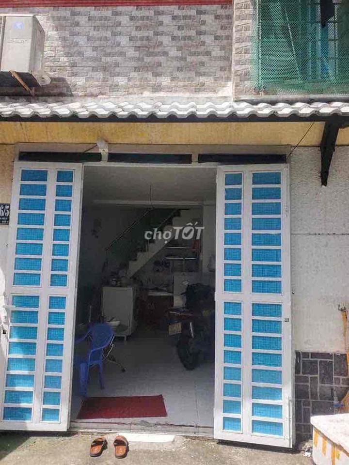 cần bán nhà q12