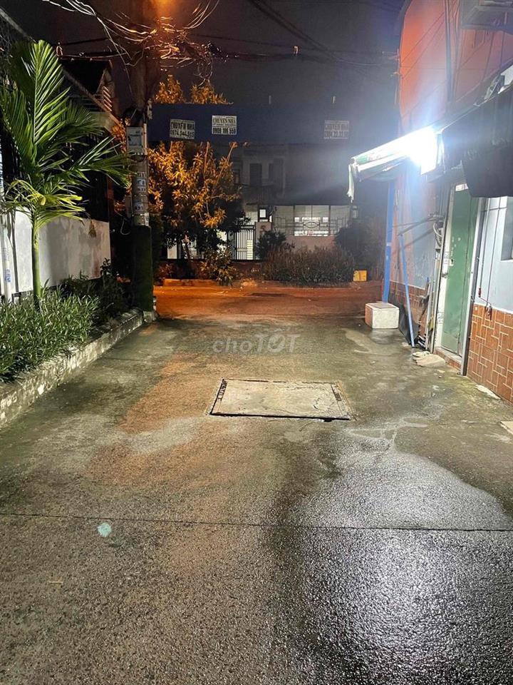 cần bán nhà Quận 12