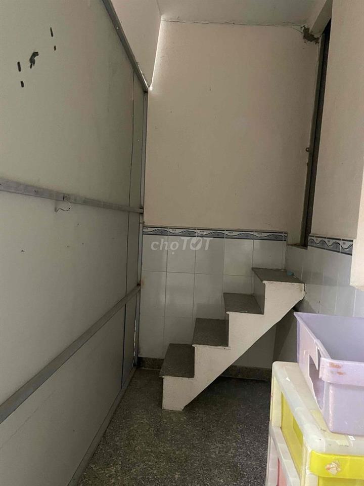 cần bán nhà Quận 12