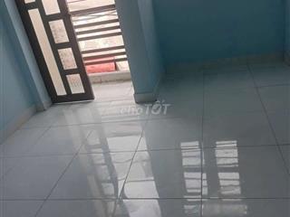 Nhà xinh đường lớn