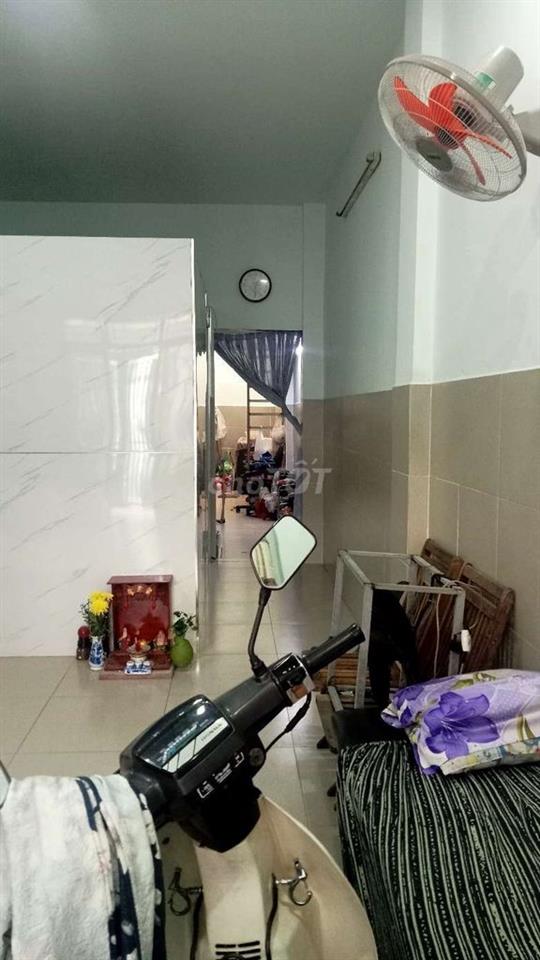 Nhà xinh hẻm thông gần chợ