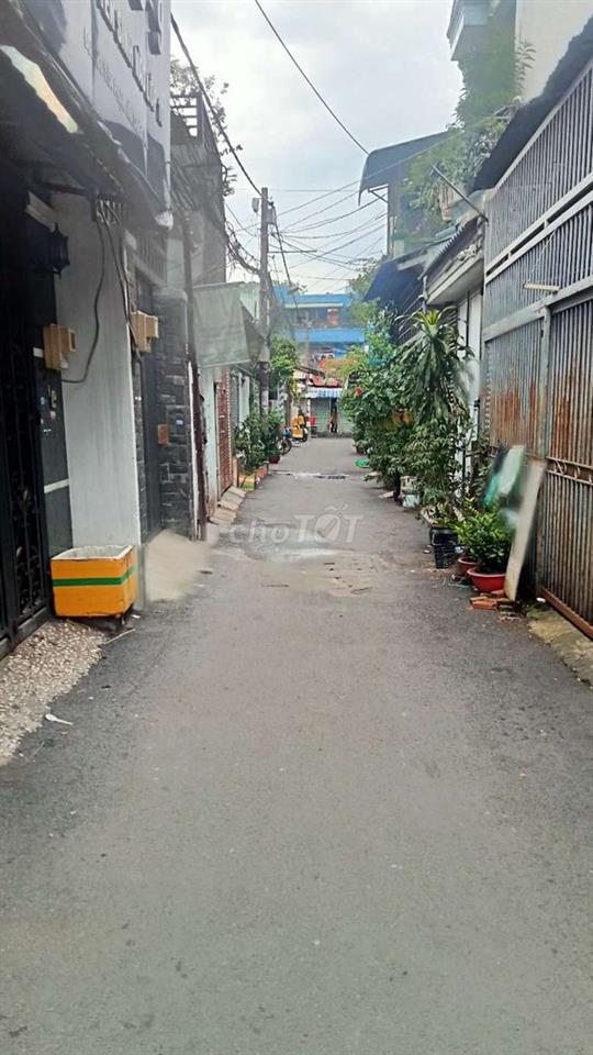 Nhà xinh hẻm thông gần chợ