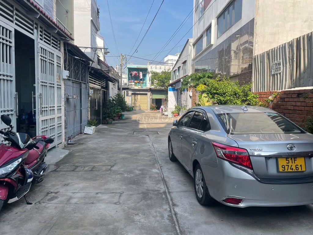 Bán đất tặng nhà hẻm xe hơi 6m