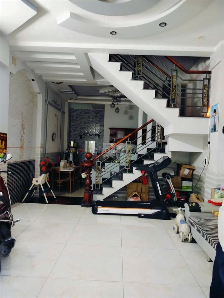 Chính chủ bán nhà phố đẹp – Hẻm ô tô – Nhà rộng, khu dân cư yên tĩnh