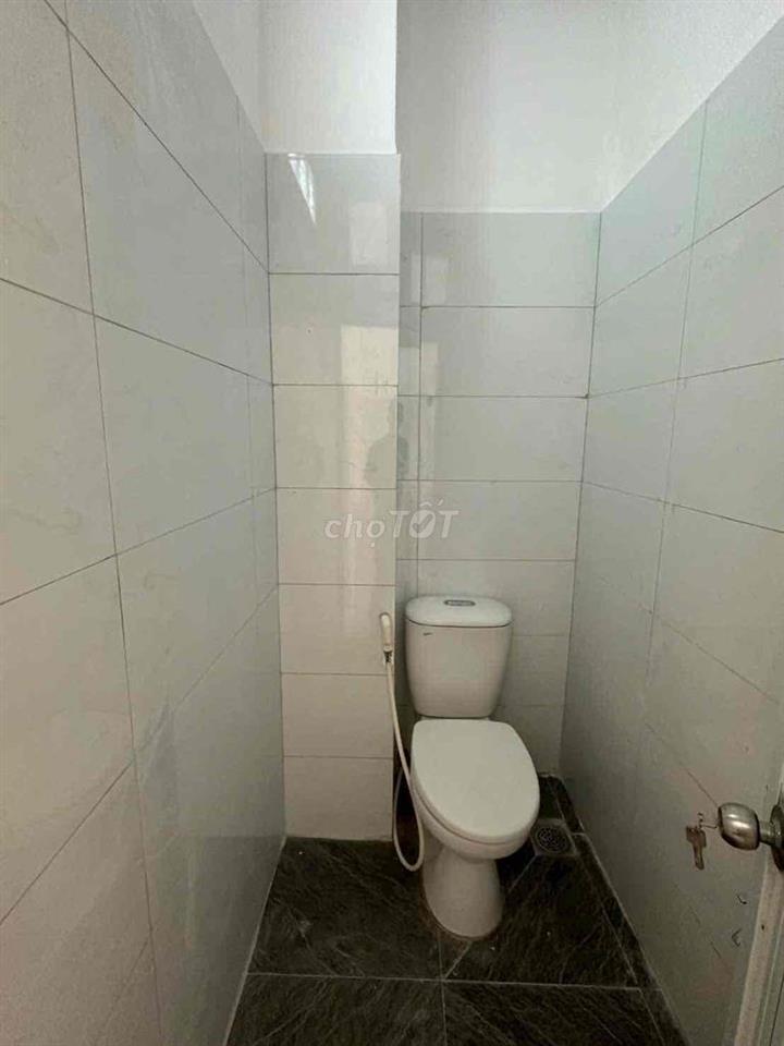 Bán nhà 1 trệt 1 lầu mới đẹp – Hẻm xe hơi – Dọn vào ở ngay