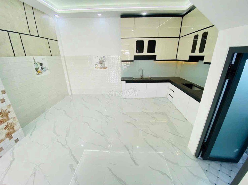 nhà mặt tiền kinh doanh buôn bán 5 x14 nhà 3 lầu 5pn 5wc