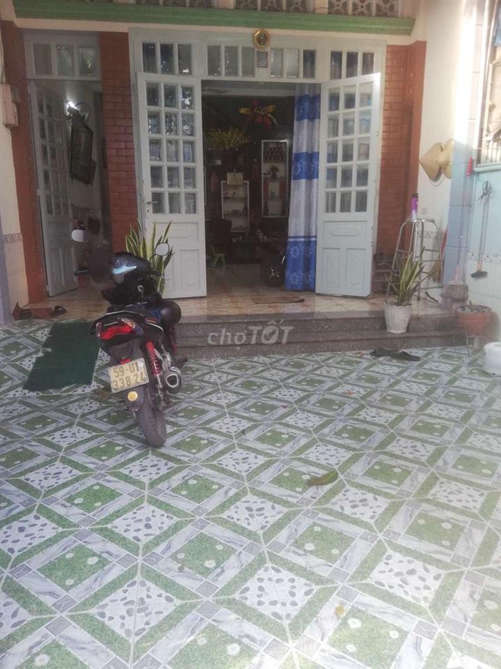 Nhà bán mặt tiền đường TA 10  Phuong Thoi An Q12 dt 120m
