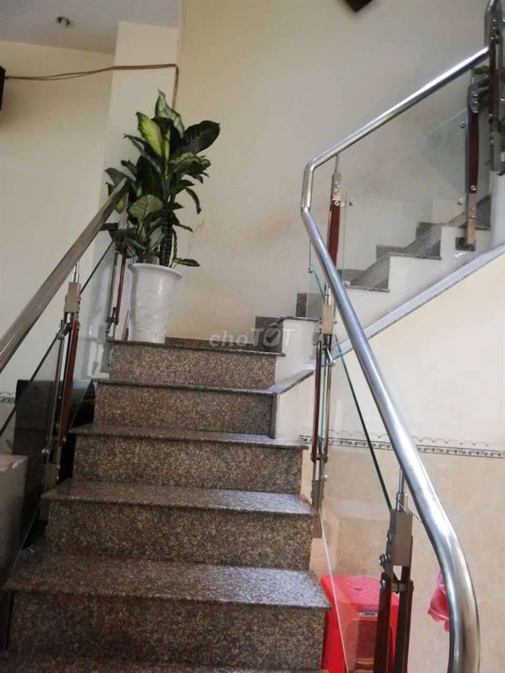 Bán nhà mặt tiền đường D10 phường Tây Thạnh Quận Tân Phú 